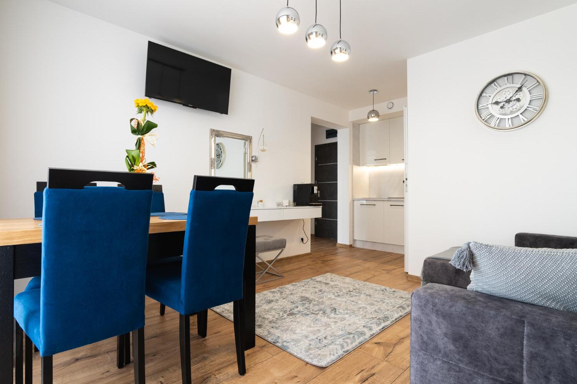 Solek Apartamenty I Pokoje Goscinne เมียลโน ภายนอก รูปภาพ